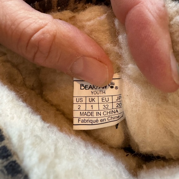 Bearpaw Leopard Print Kids’ Boot, size 2. - Picture 5 of 5
